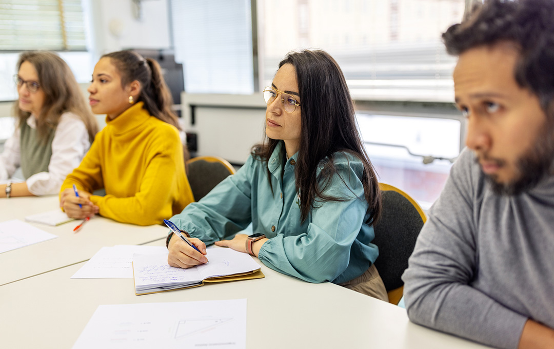 students in listening to the lecture