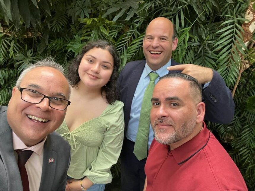 Oscar Ponce Gilman Scholarship Winner
